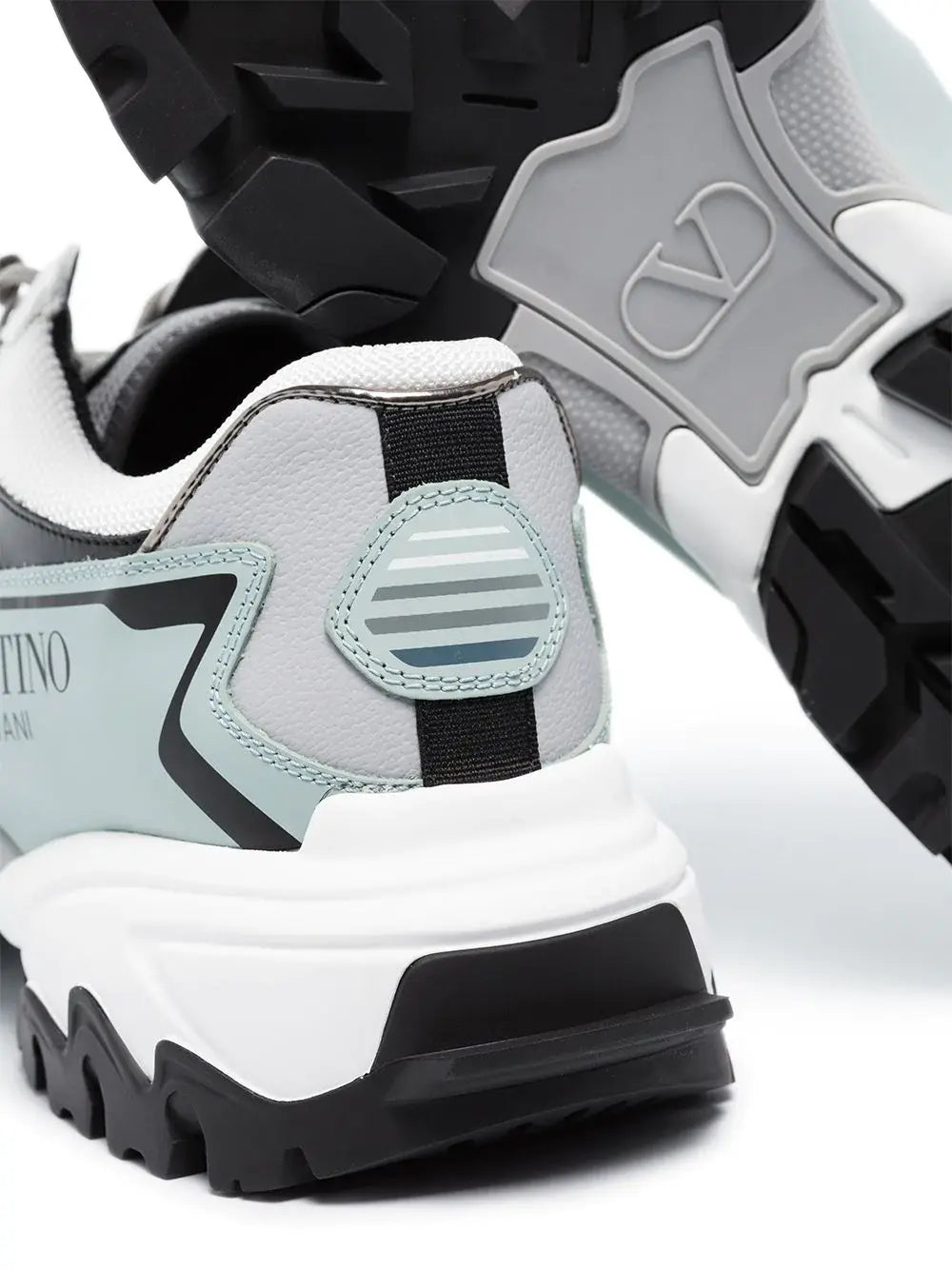 VALENTINO GARAVANI - SNEAKERS - https://treadfitpro.com/