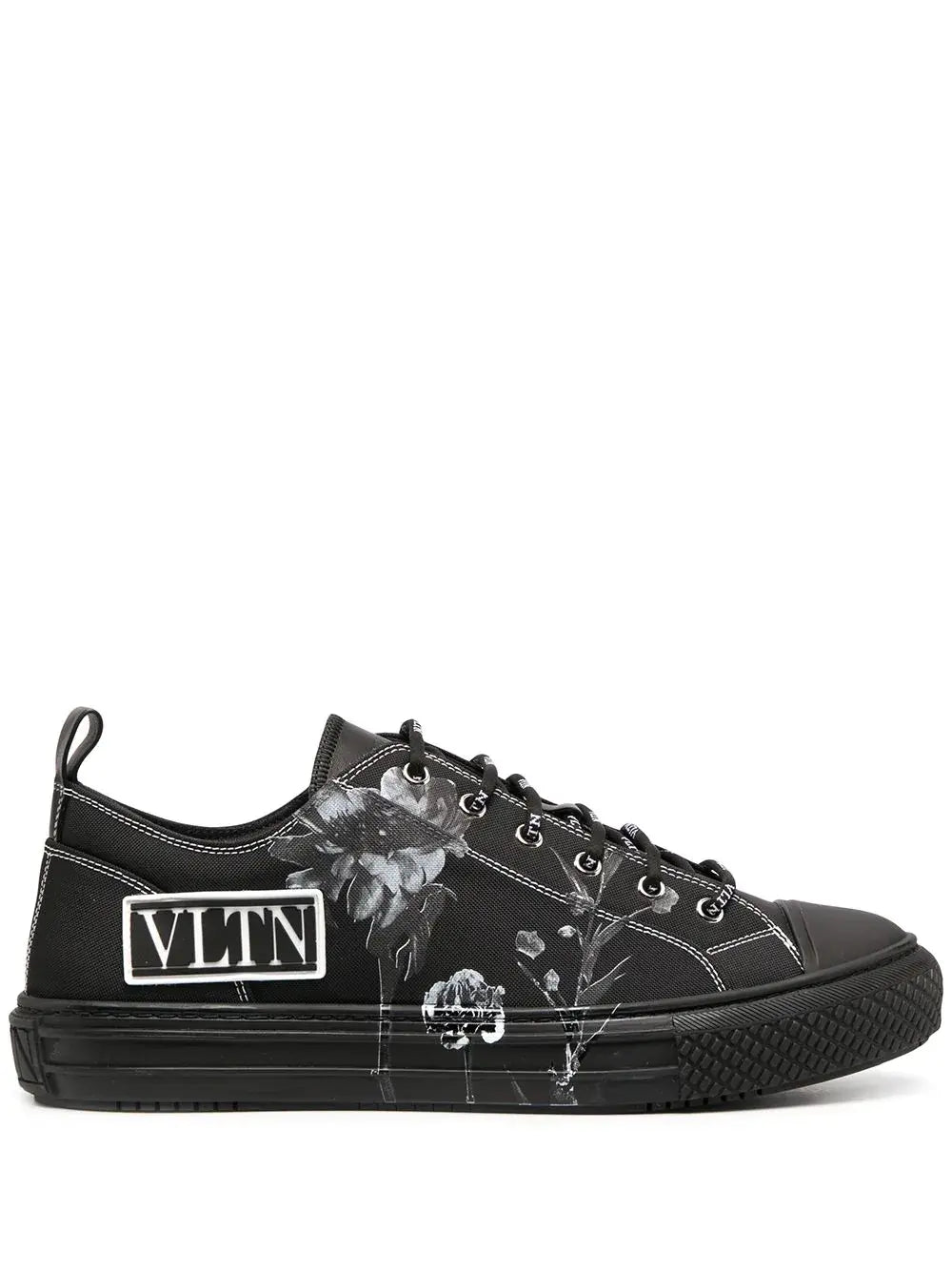 VALENTINO GARAVANI - SNEAKERS - https://treadfitpro.com/