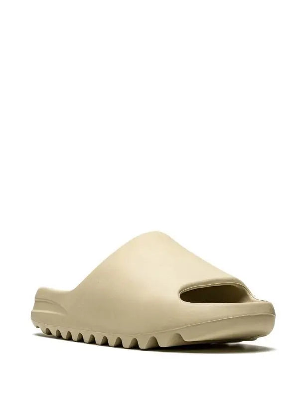 YEEZY - SLIDES - https://treadfitpro.com/