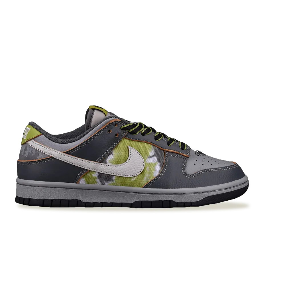 NIKE DUNK SB LOW “Friends and Family” Metroutfits