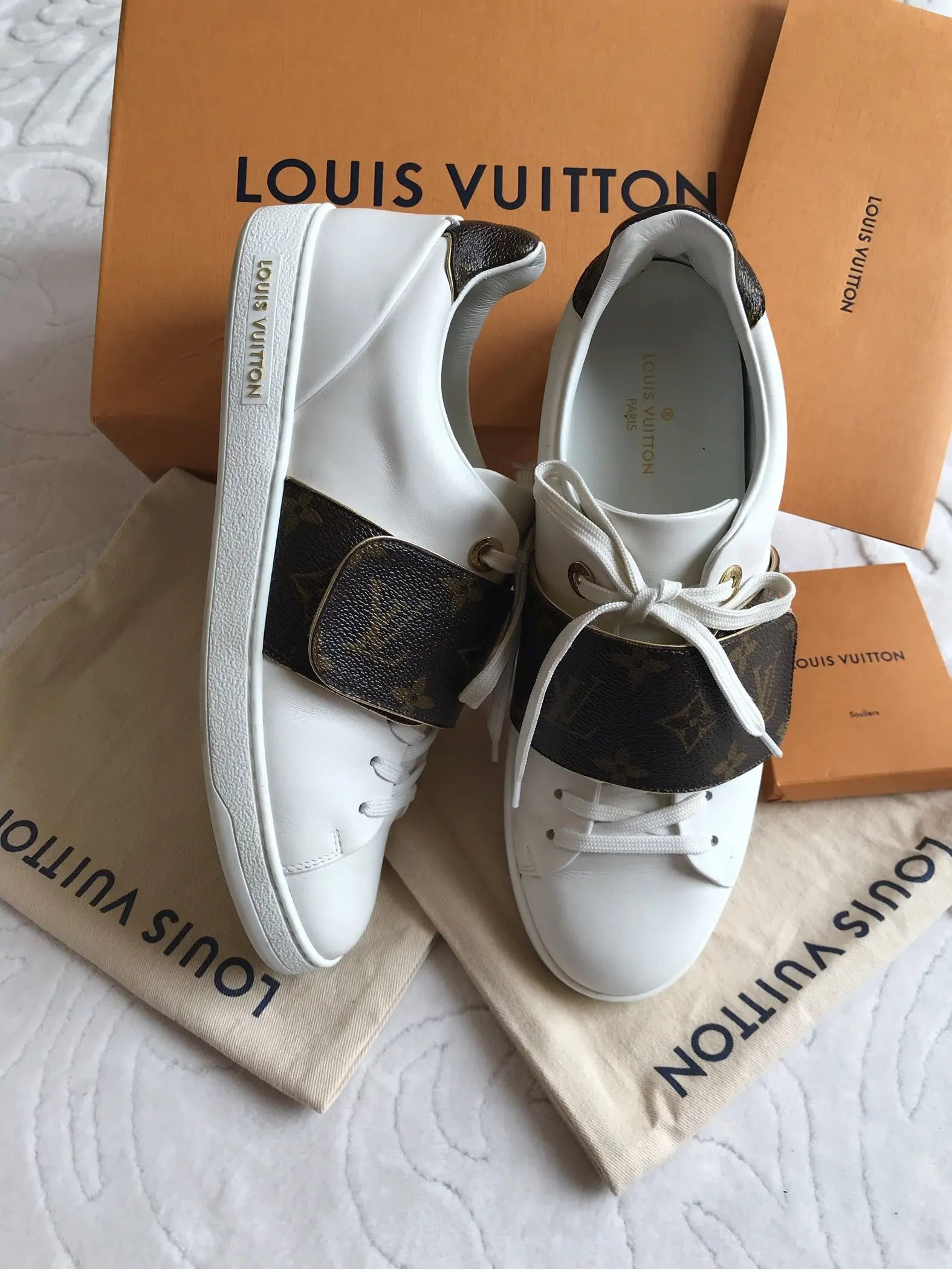 LOUIS VUITTON - SNEAKER Metroutfits