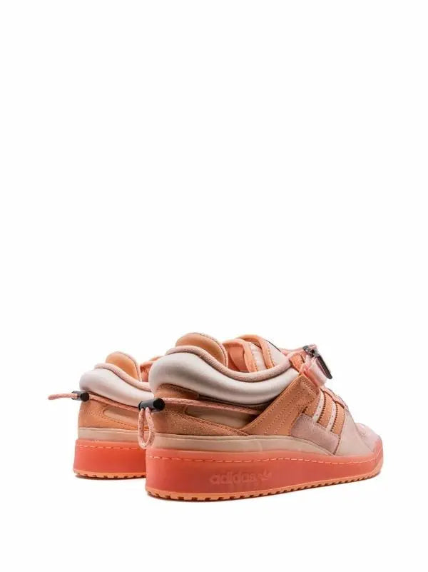 ADIDAS - Forum Low Easter Egg de adidas x Bad Bunny Metroutfits