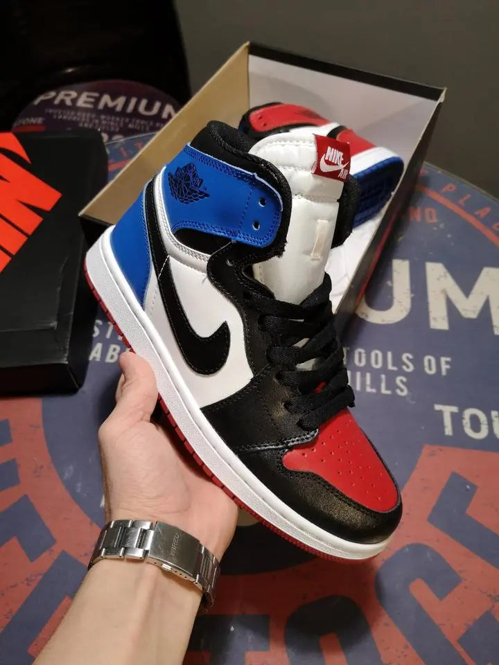 NIKE - AIR JORDAN 1 My Store