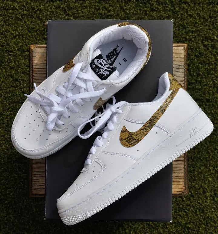 NIKE - AIR FORCE 1 Metroutfits