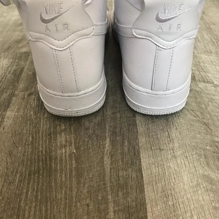 NIKE - AIR FORCE 1 Metroutfits