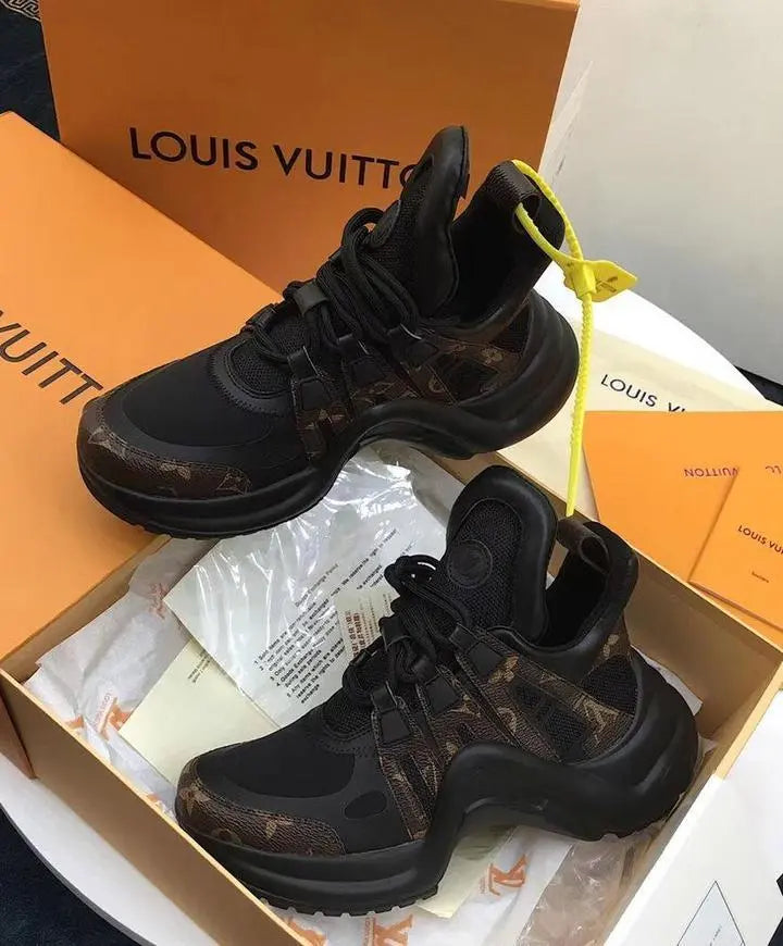 LOUIS VUITTON - SNEAKER WOMEN’S Metroutfits