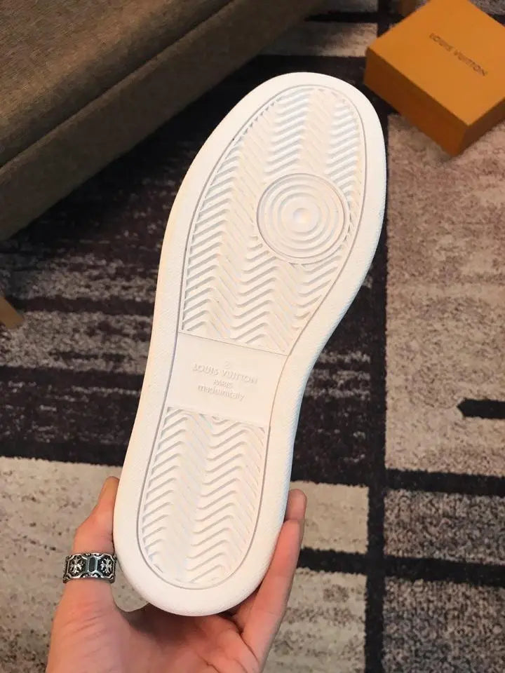 LOUIS VUITTON - SNEAKER Metroutfits