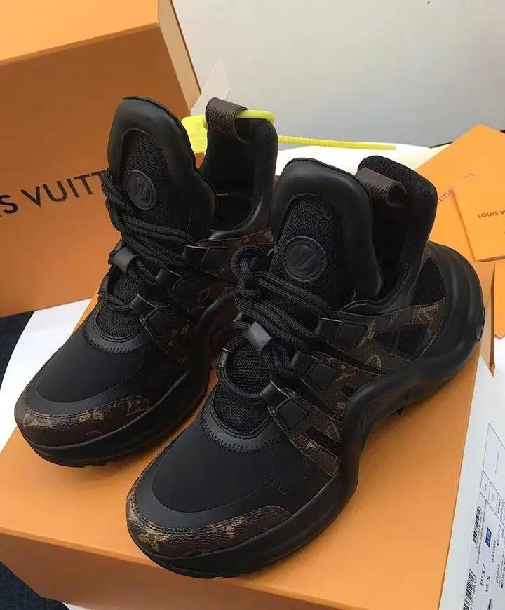 LOUIS VUITTON - SNEAKER WOMEN’S Metroutfits